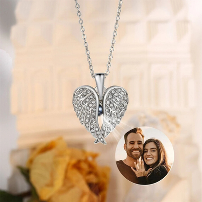 Collar Corazón con Alas y Foto Personalizada
